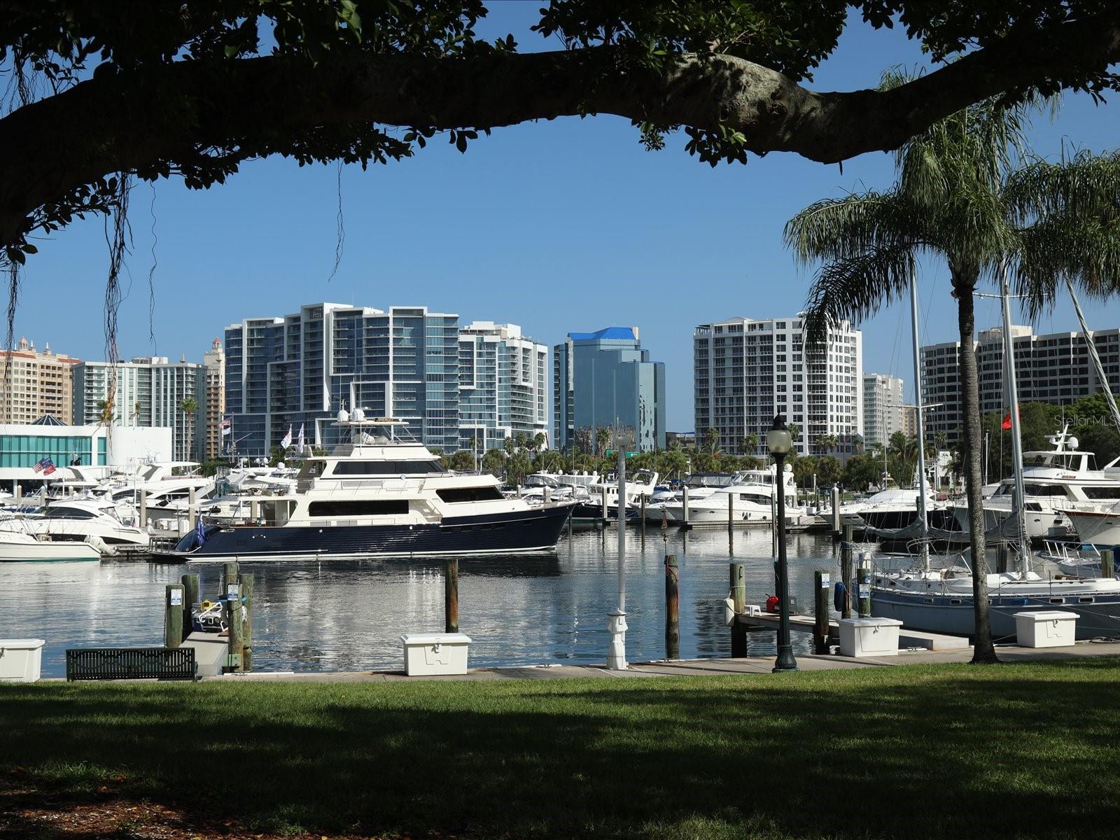 HARBOR HOUSE WEST - Residential Lease