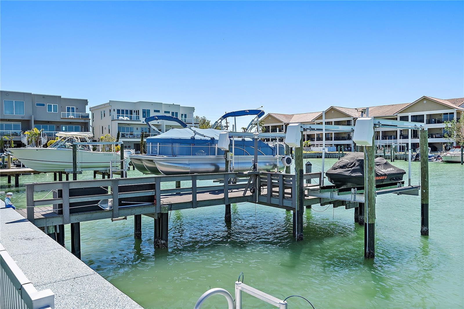 CAPRI ISLE SUB - Residential