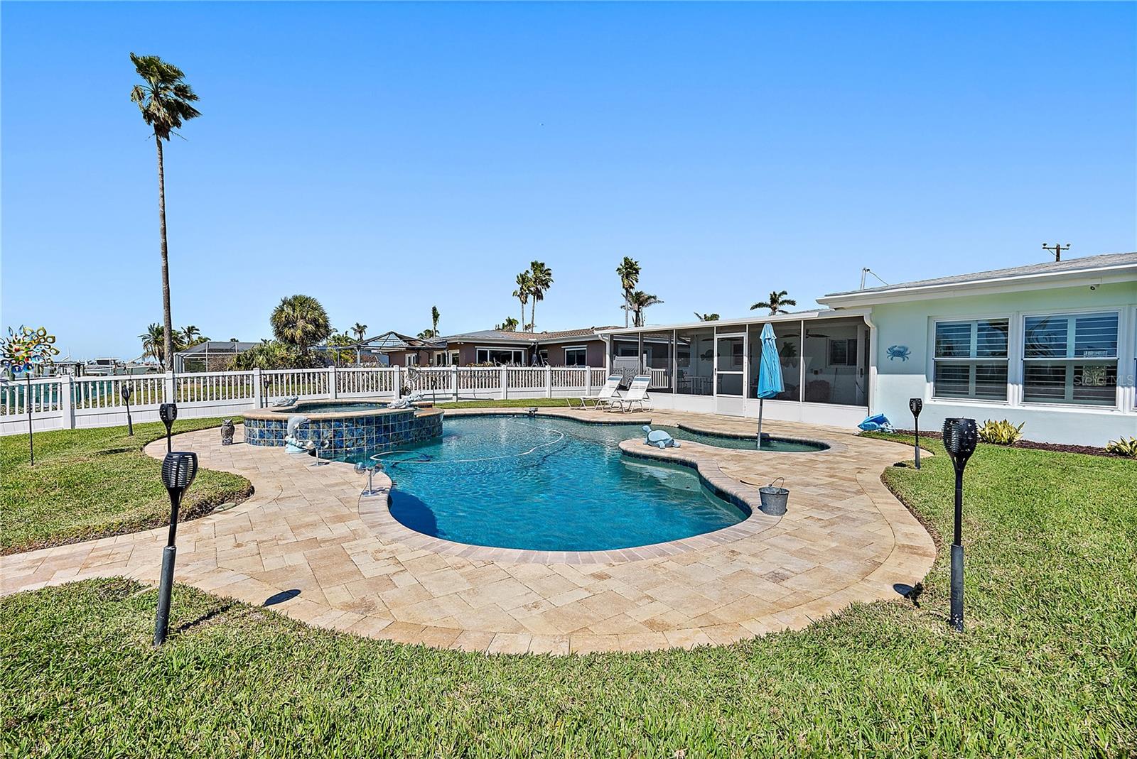 CAPRI ISLE SUB - Residential