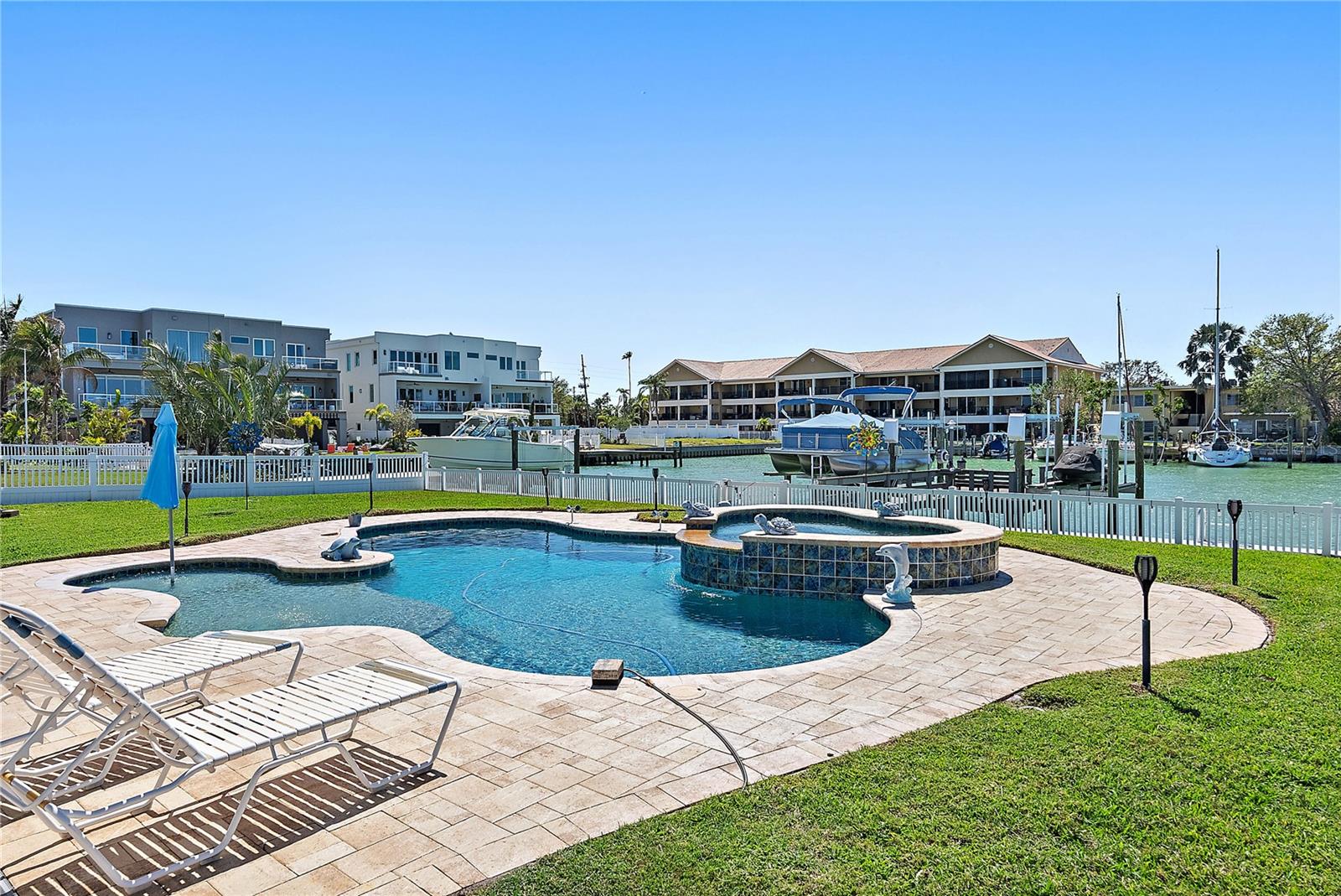 CAPRI ISLE SUB - Residential