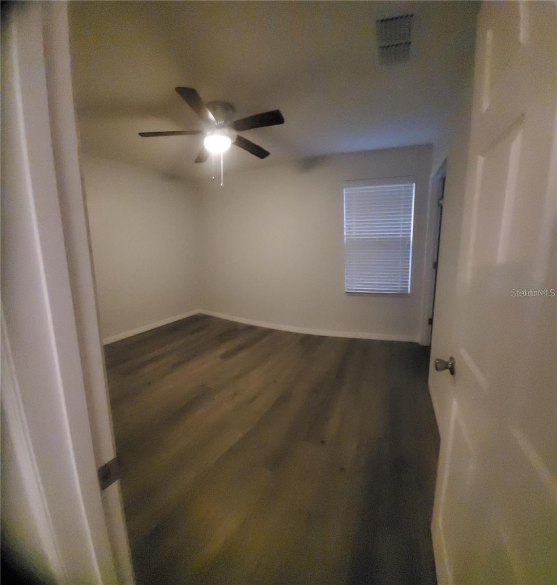 BUENAVENTURA LAKES UNIT 01 - Residential Lease