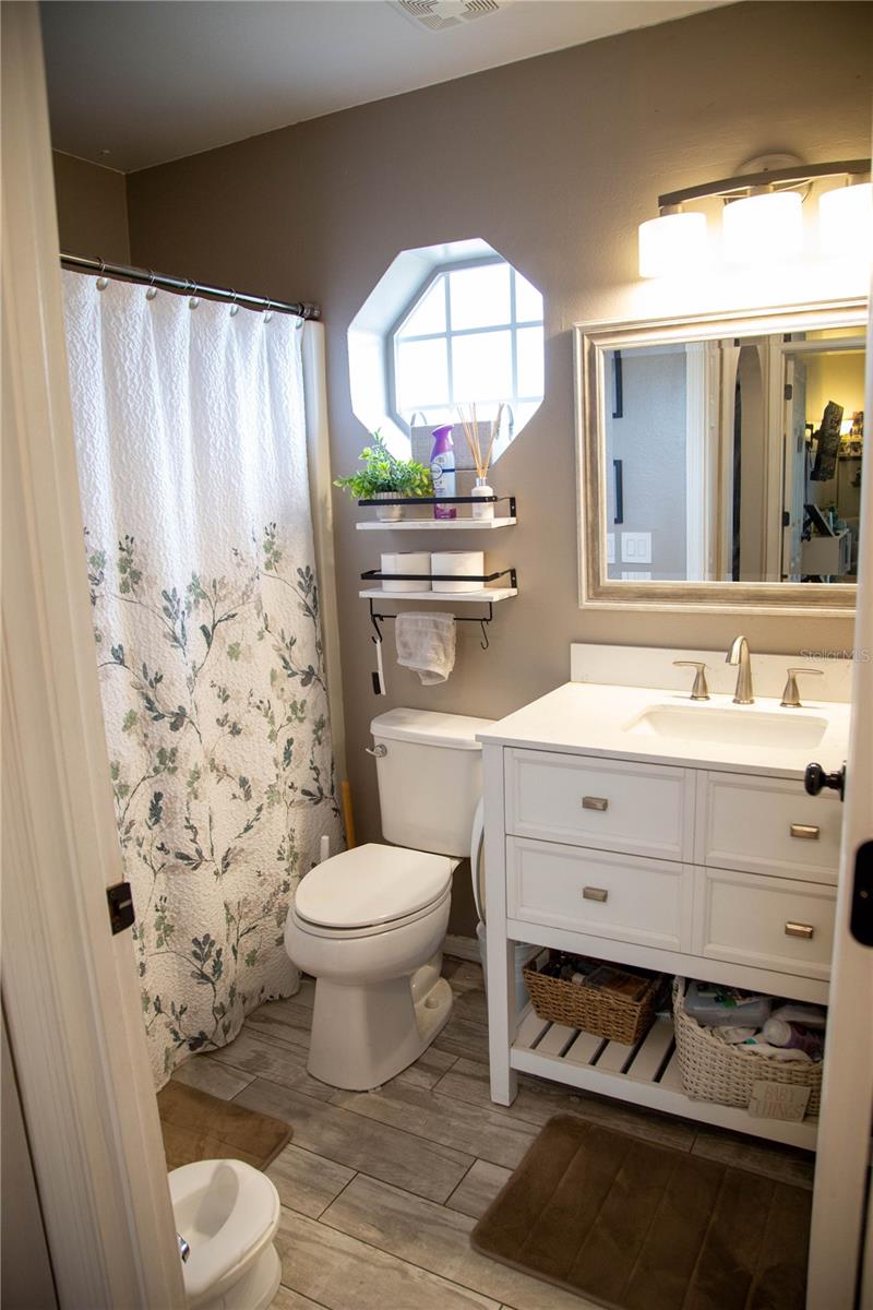 DELTONA LAKES UNIT 32 - Residential