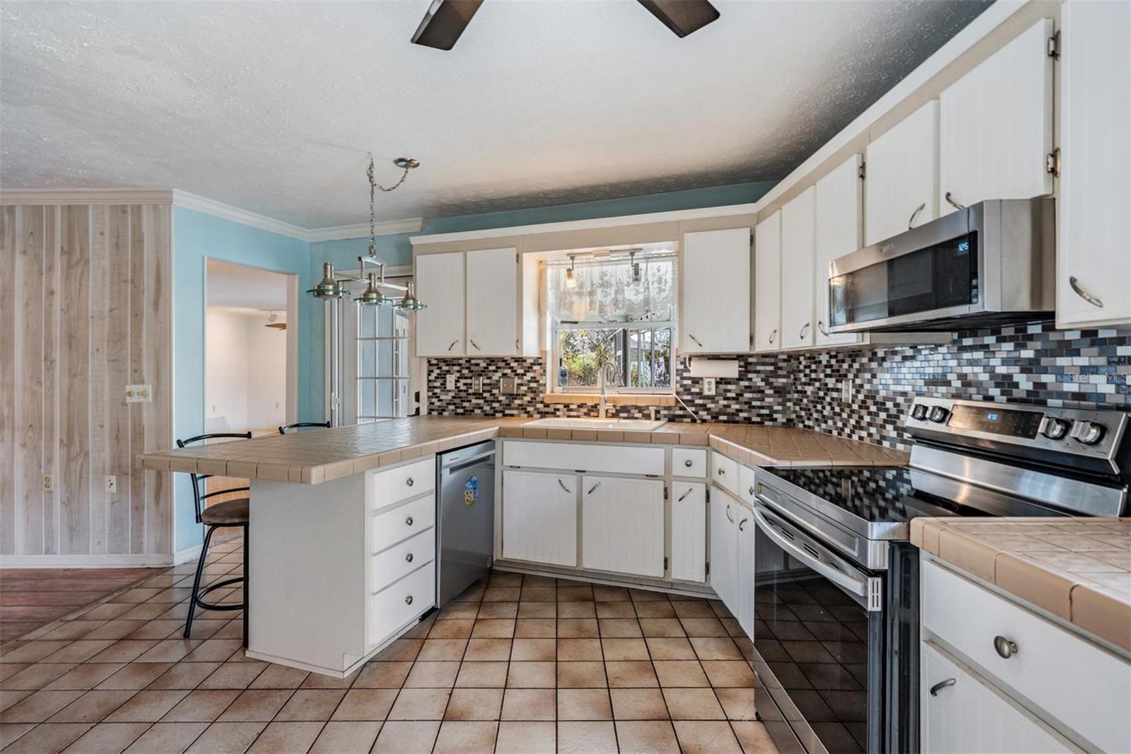 FOREST LAKE ESTATES - Residential