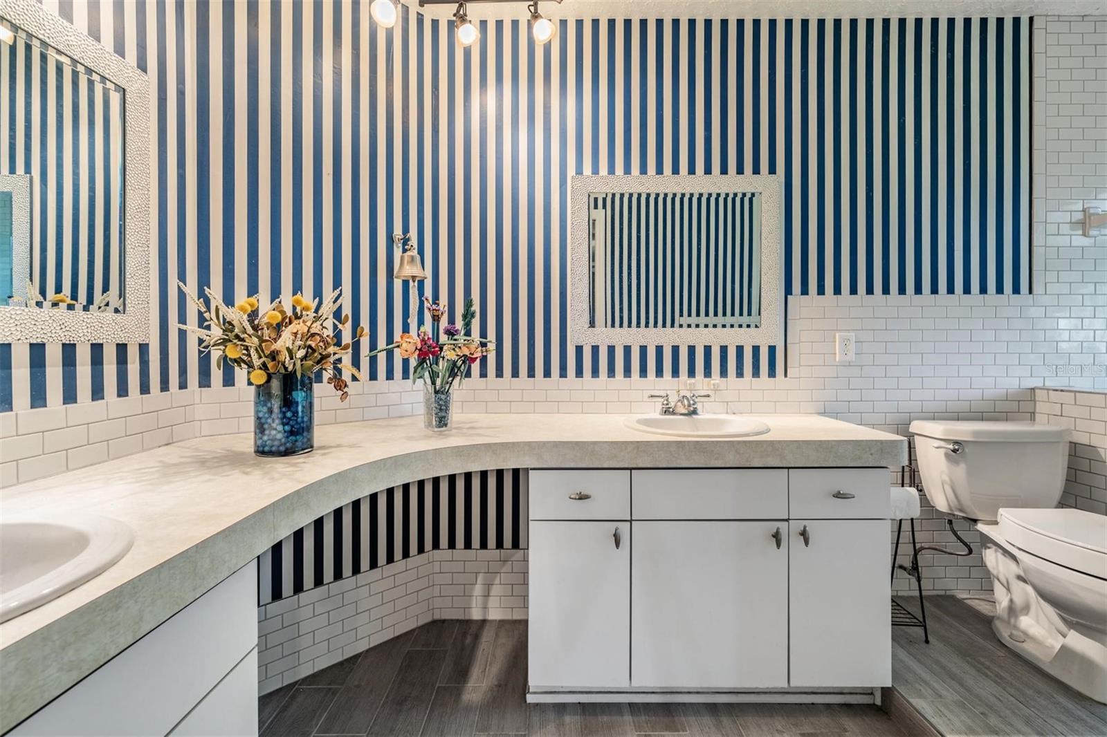 FOREST LAKE ESTATES - Residential