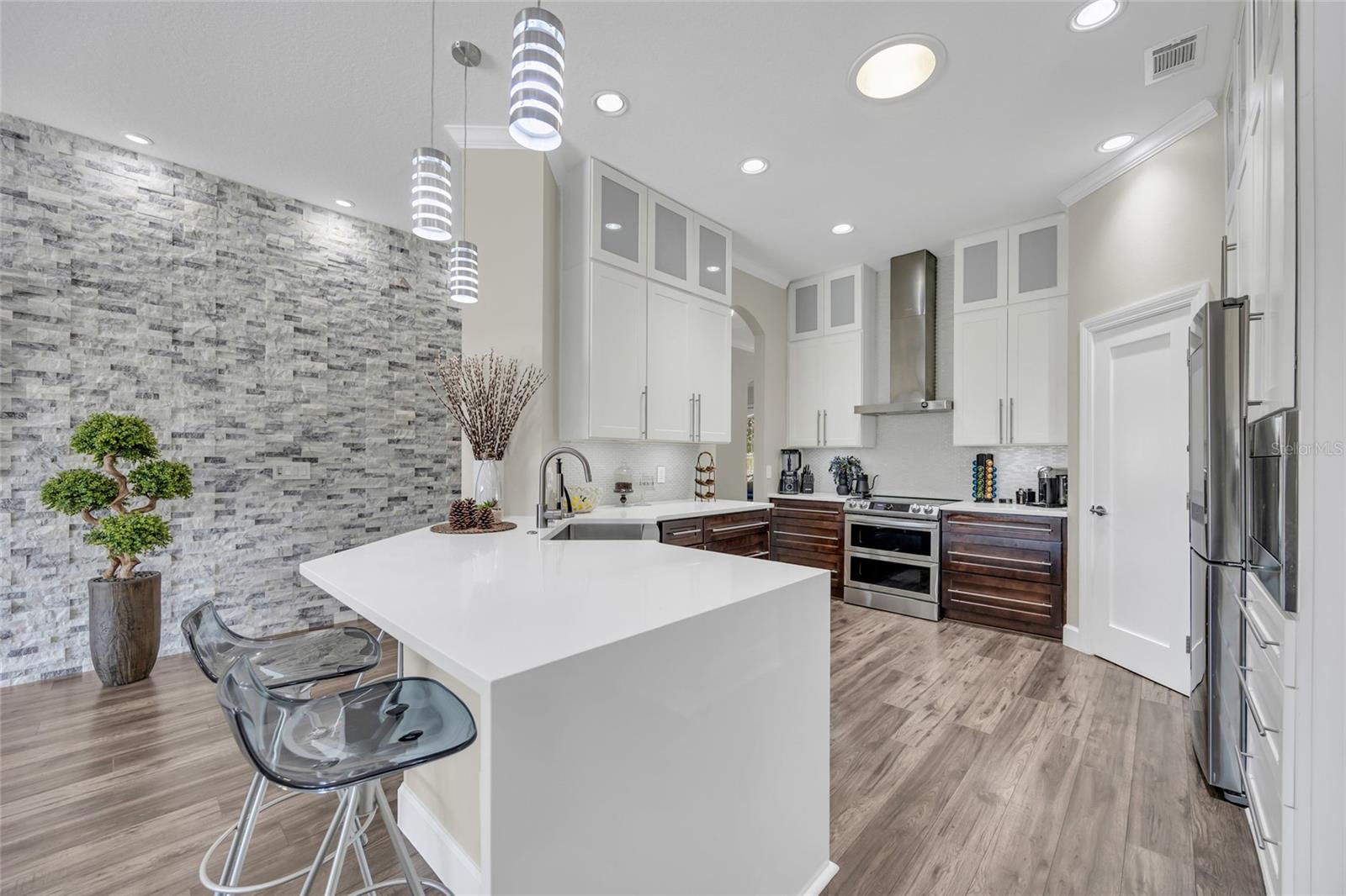 OAKS WINDERMERE 47/57 - Residential