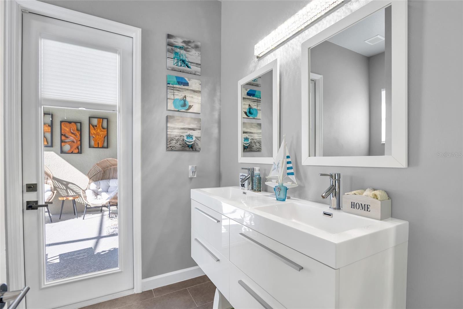 OAKS WINDERMERE 47/57 - Residential