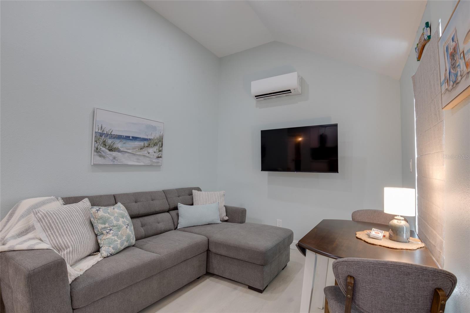 HIGHLAND PARK HELLERS - Residential