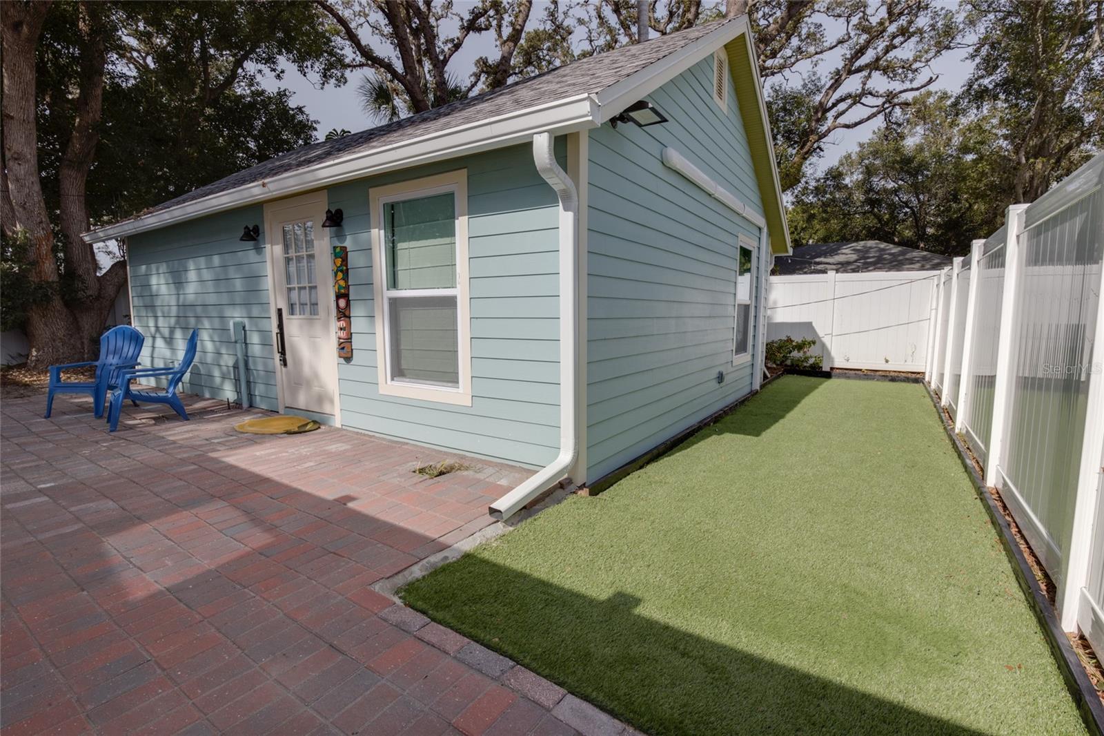 HIGHLAND PARK HELLERS - Residential