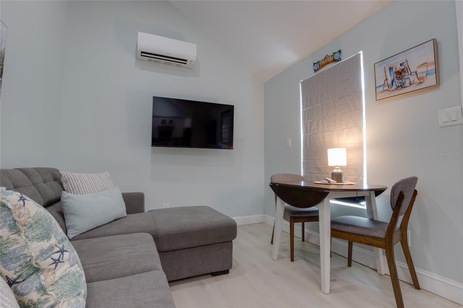 HIGHLAND PARK HELLERS - Residential