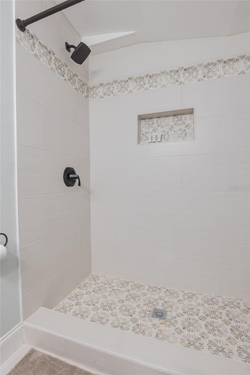 HIGHLAND PARK HELLERS - Residential