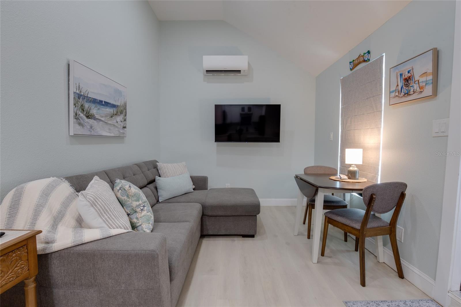 HIGHLAND PARK HELLERS - Residential