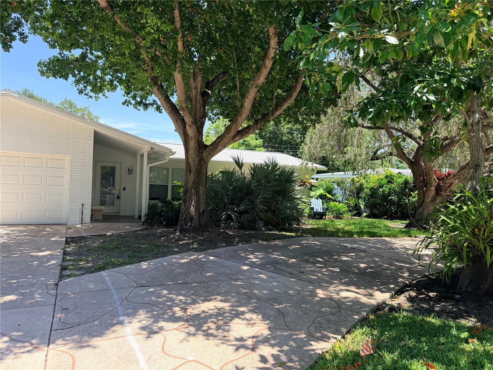 1479 S EVERGREEN AVENUE
