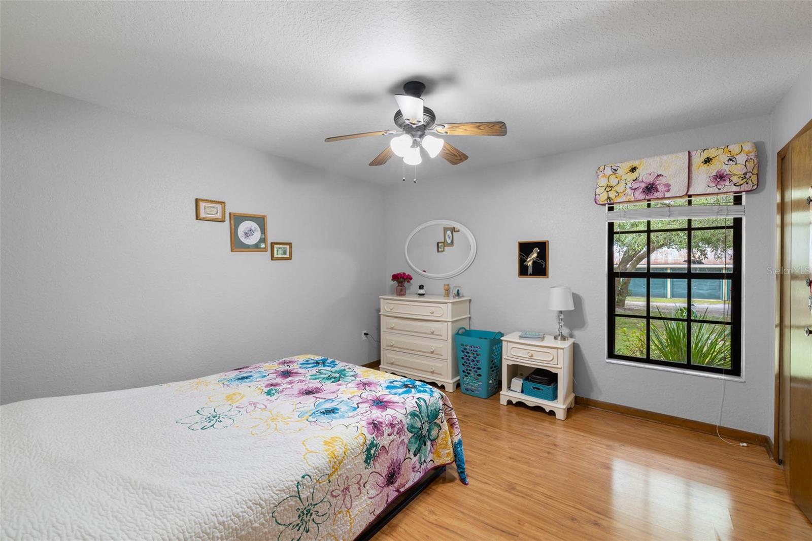 GULF COAST ACRES - Residential