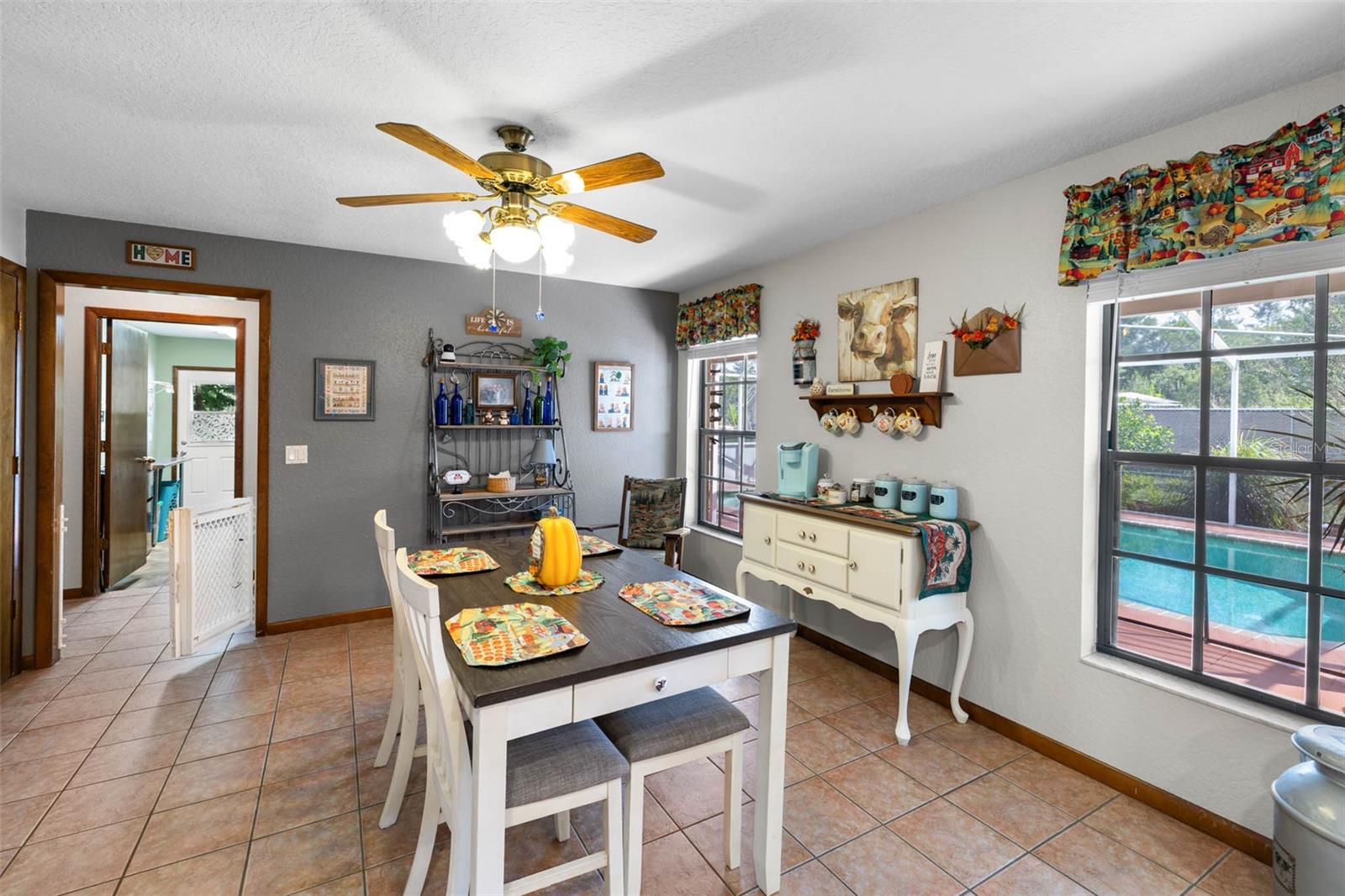 GULF COAST ACRES - Residential