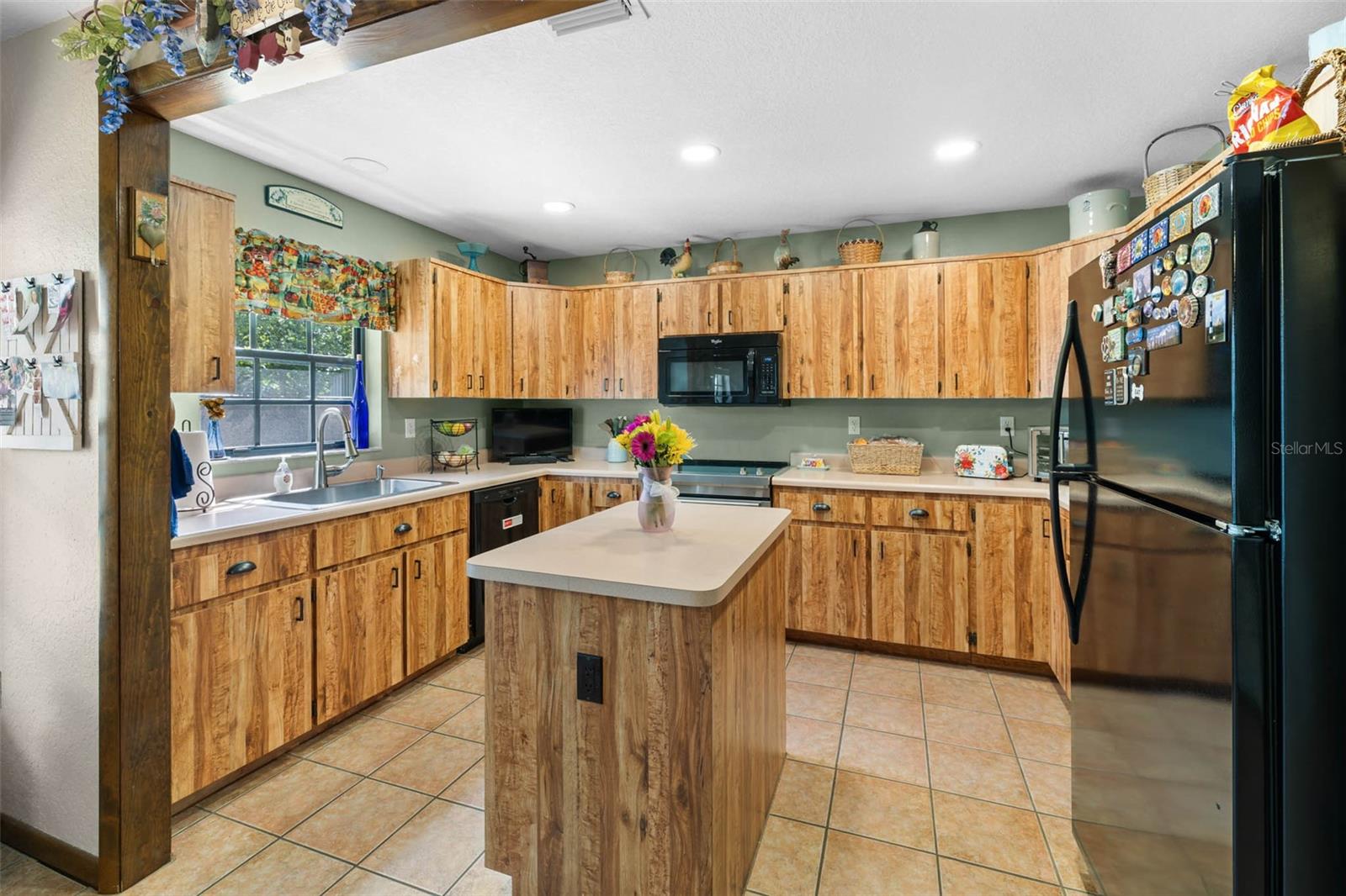 GULF COAST ACRES - Residential