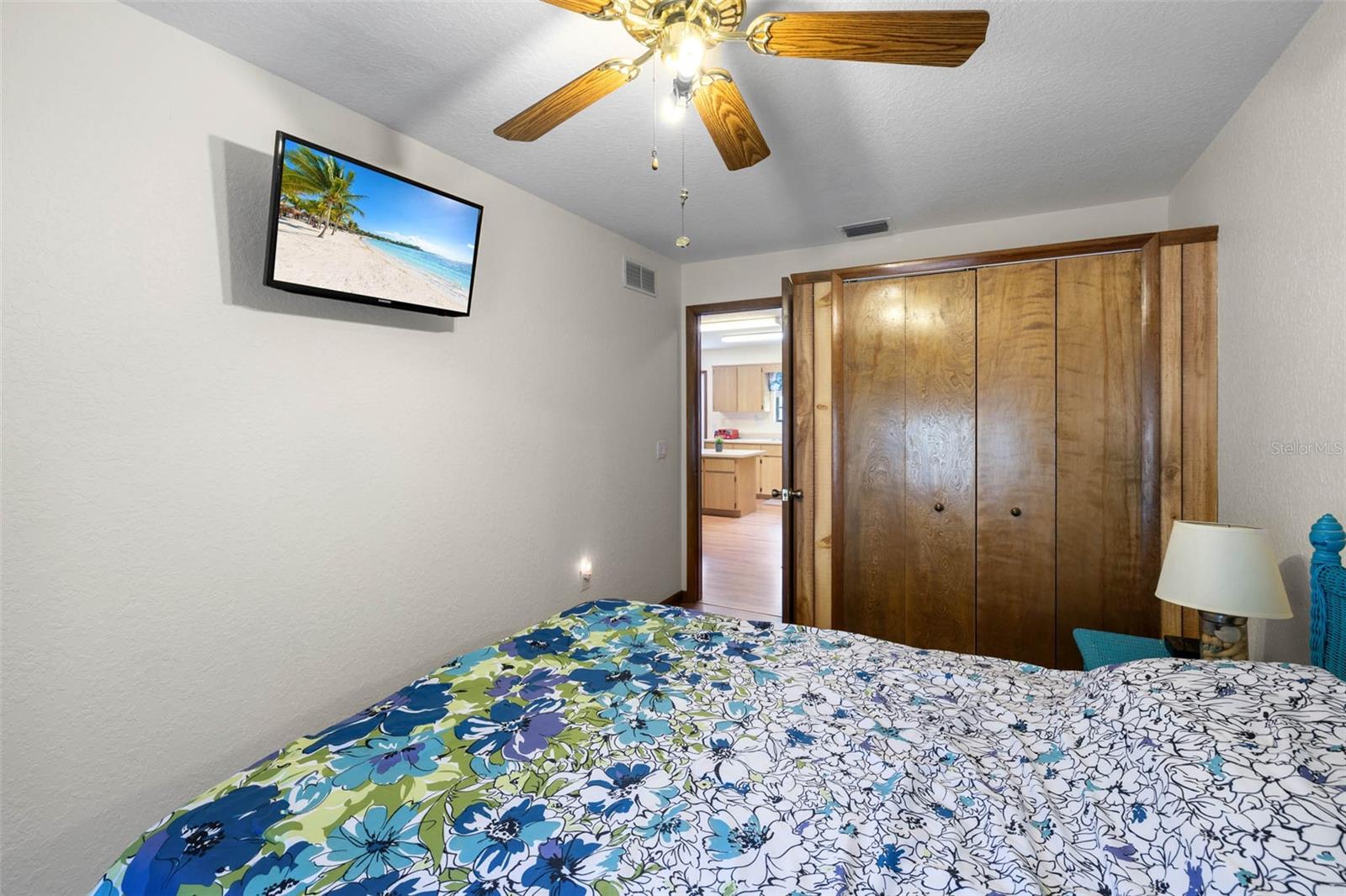 GULF COAST ACRES - Residential