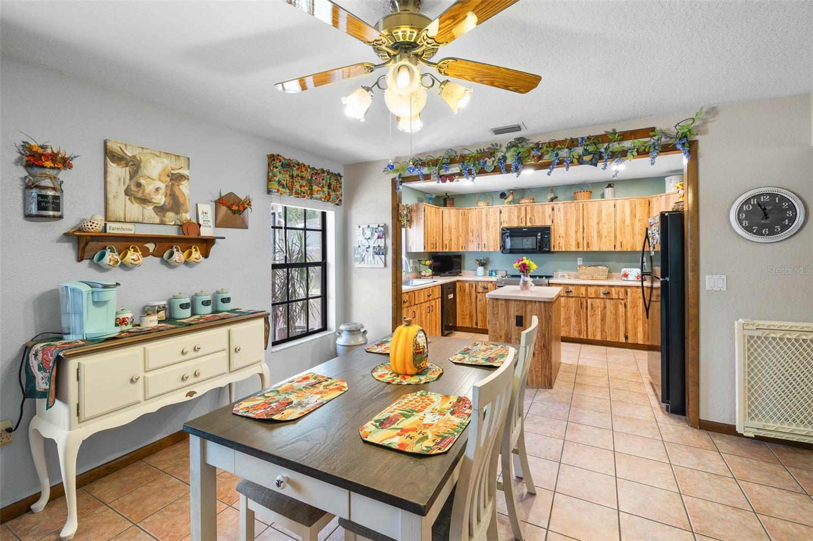 GULF COAST ACRES - Residential