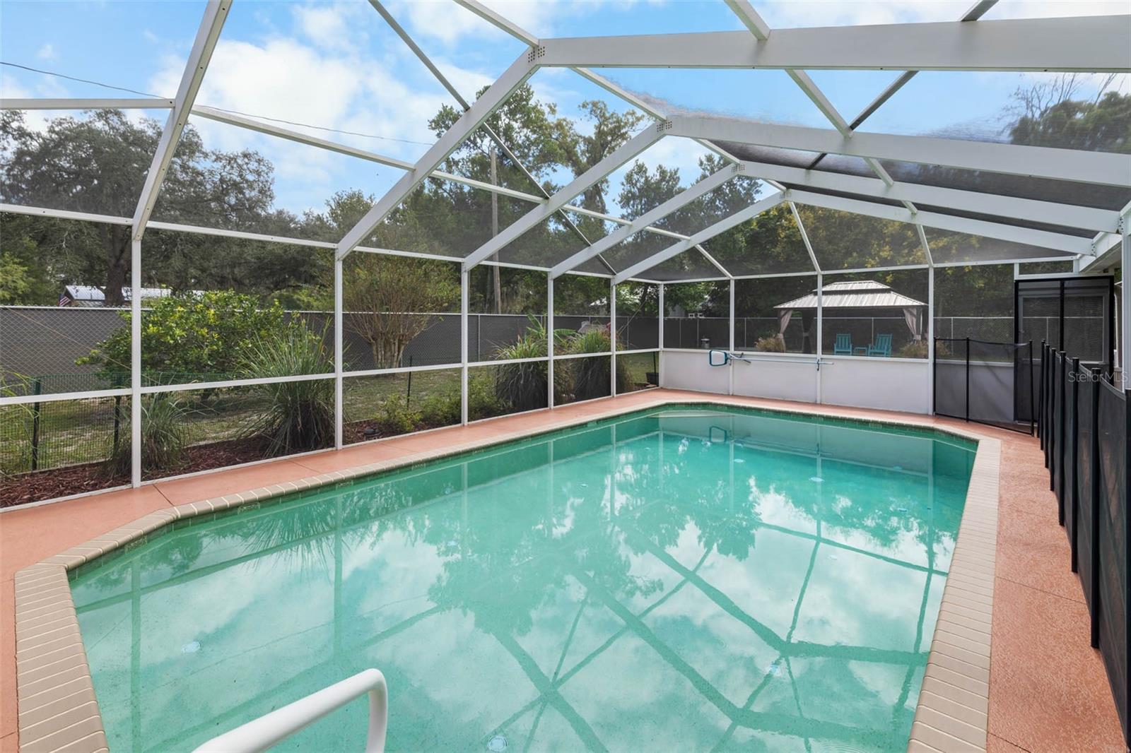 GULF COAST ACRES - Residential