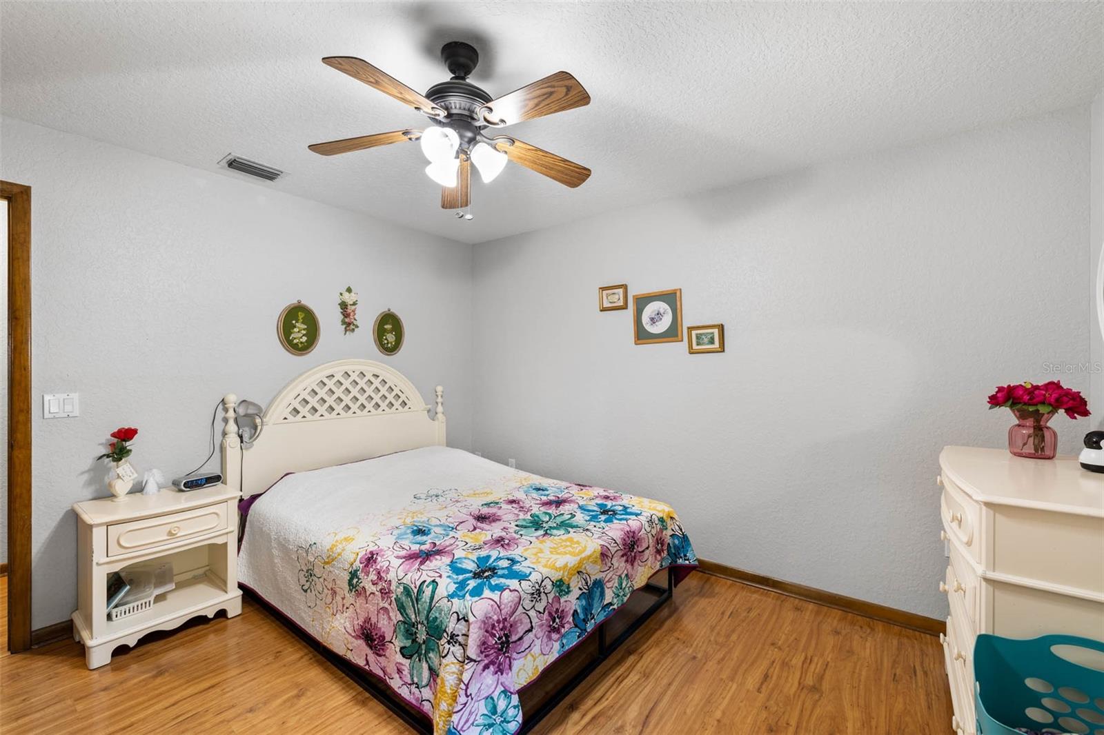 GULF COAST ACRES - Residential