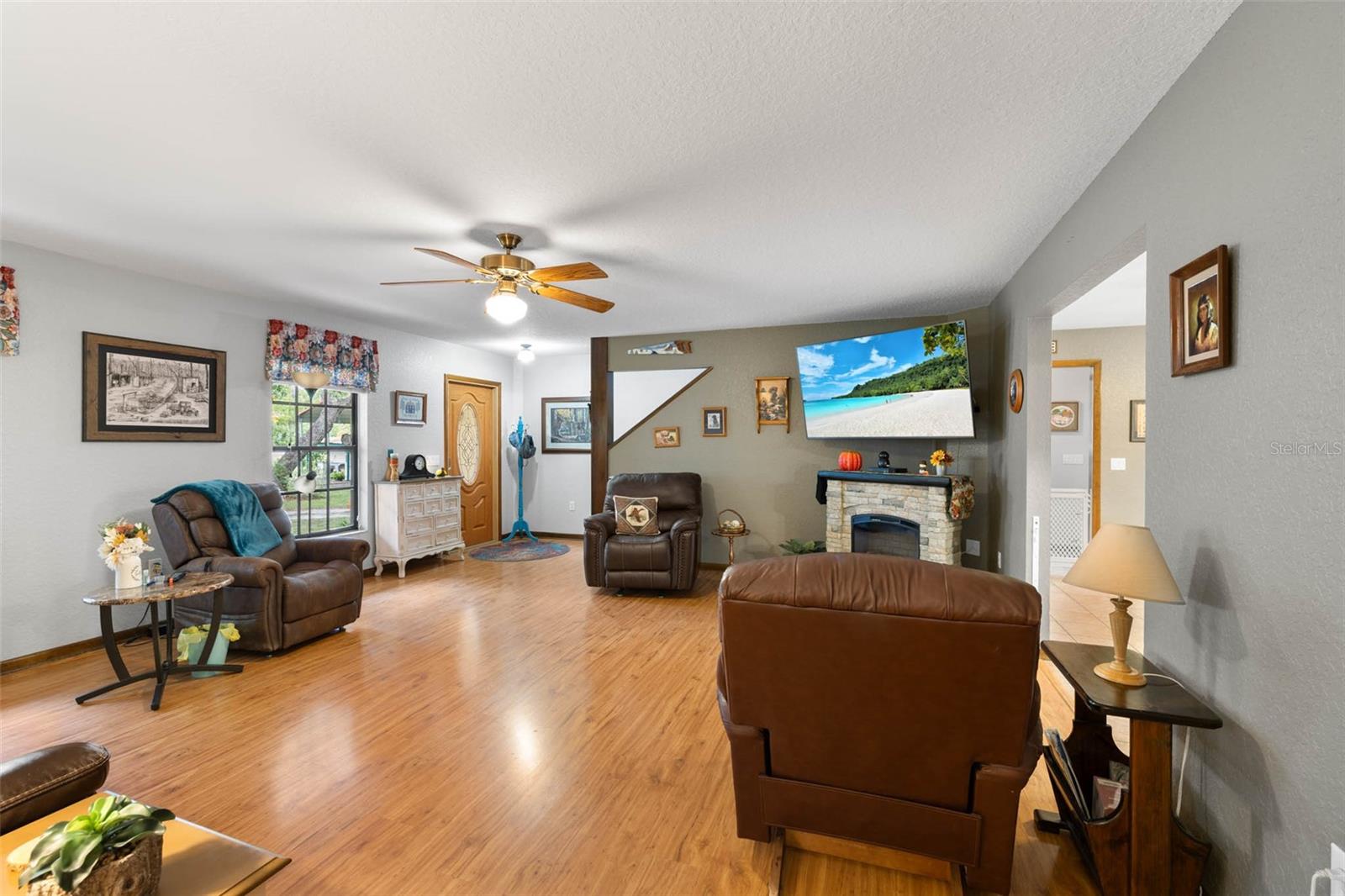 GULF COAST ACRES - Residential