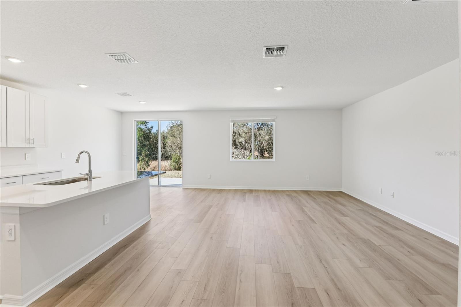 7177 RAY CREEK DRIVE