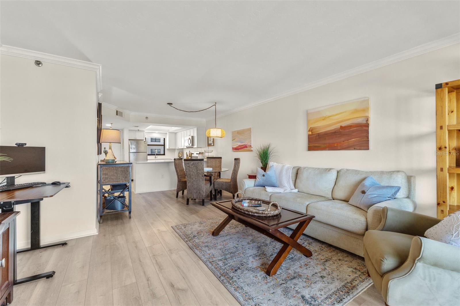 LIDO TOWERS - Residential