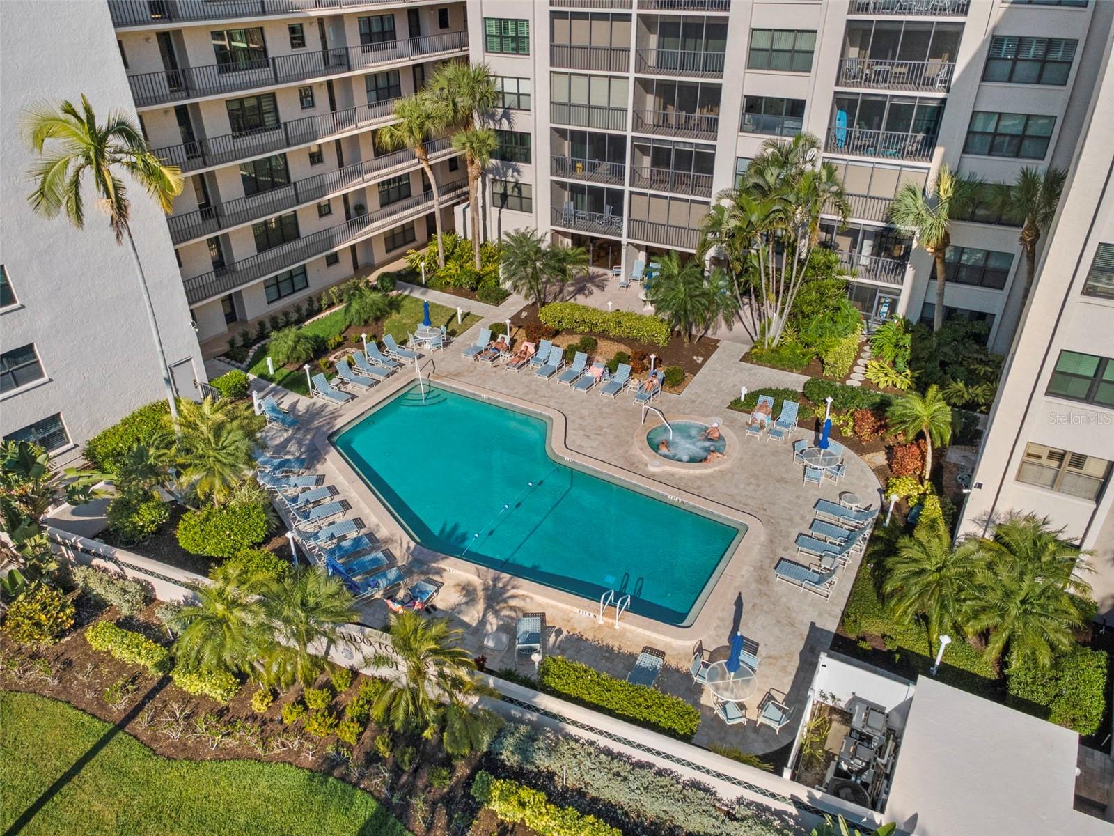 LIDO TOWERS - Residential