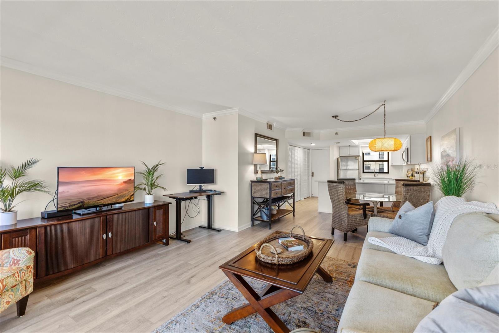 LIDO TOWERS - Residential