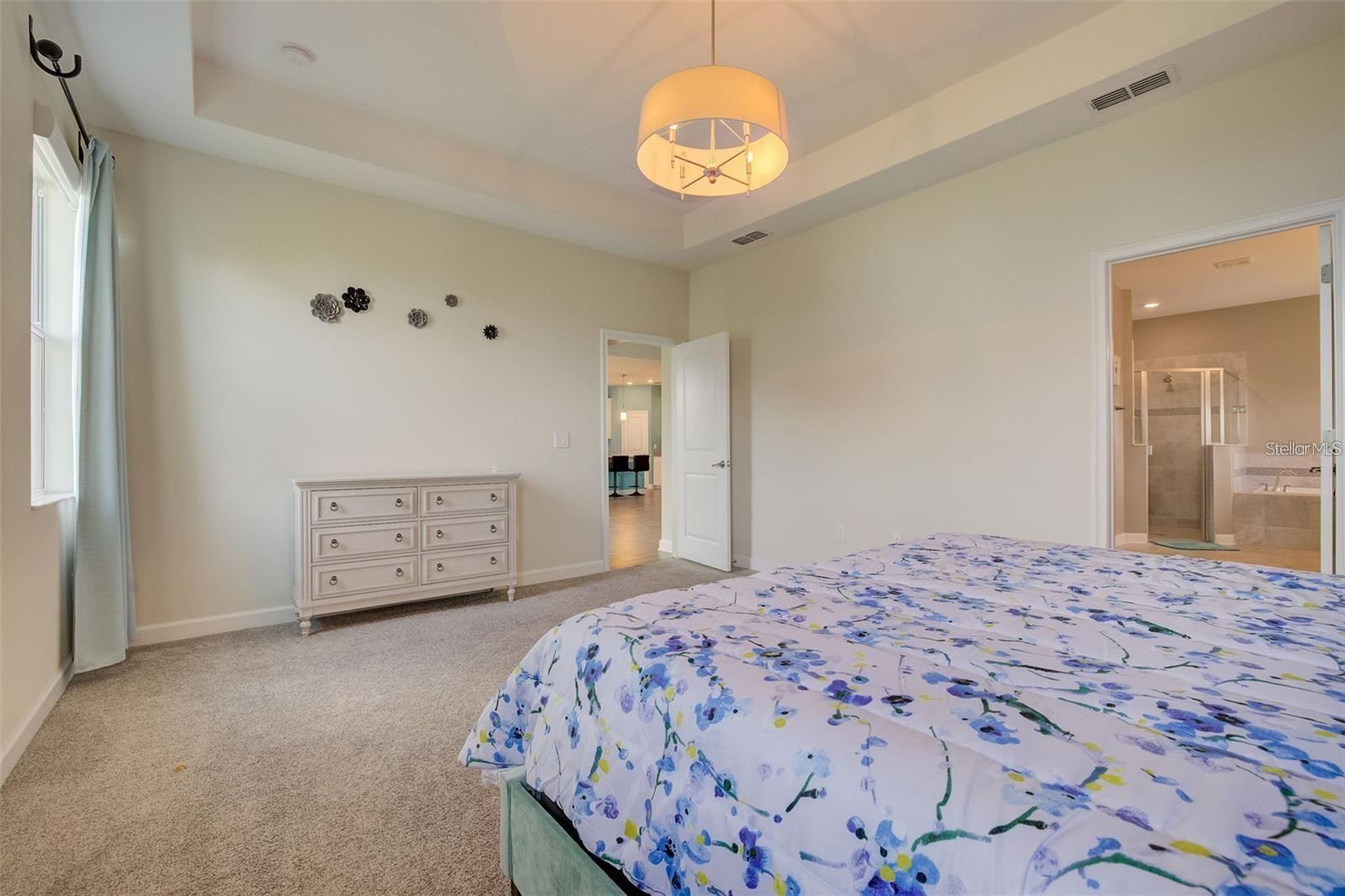 STOREY LAKE - Residential Lease