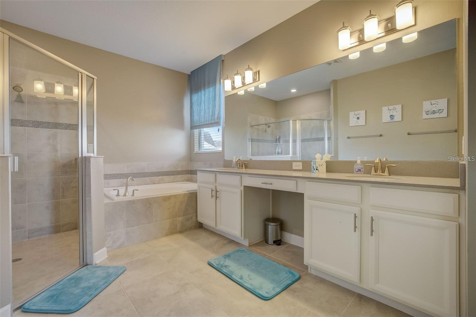 STOREY LAKE - Residential Lease