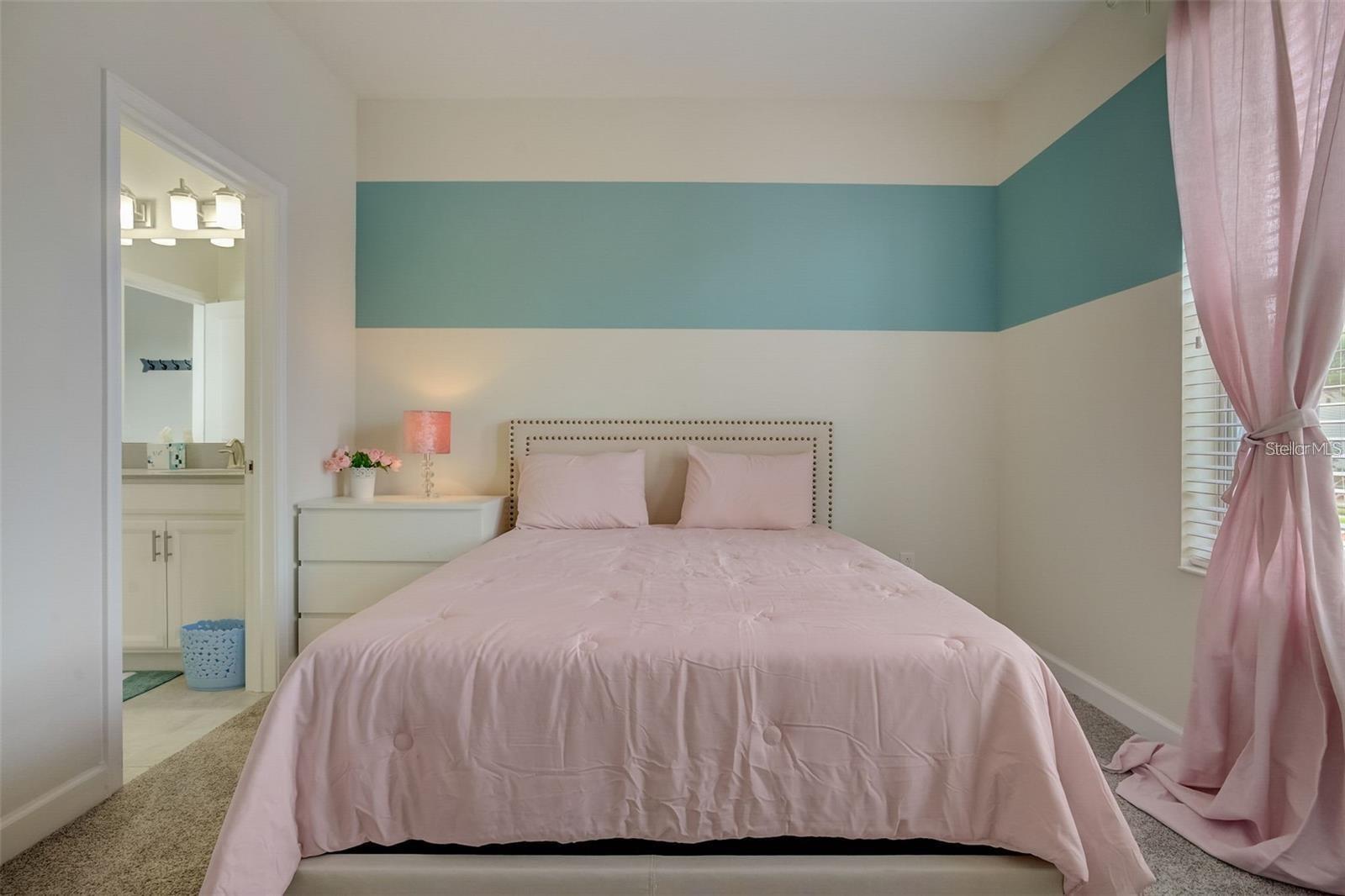 STOREY LAKE - Residential Lease