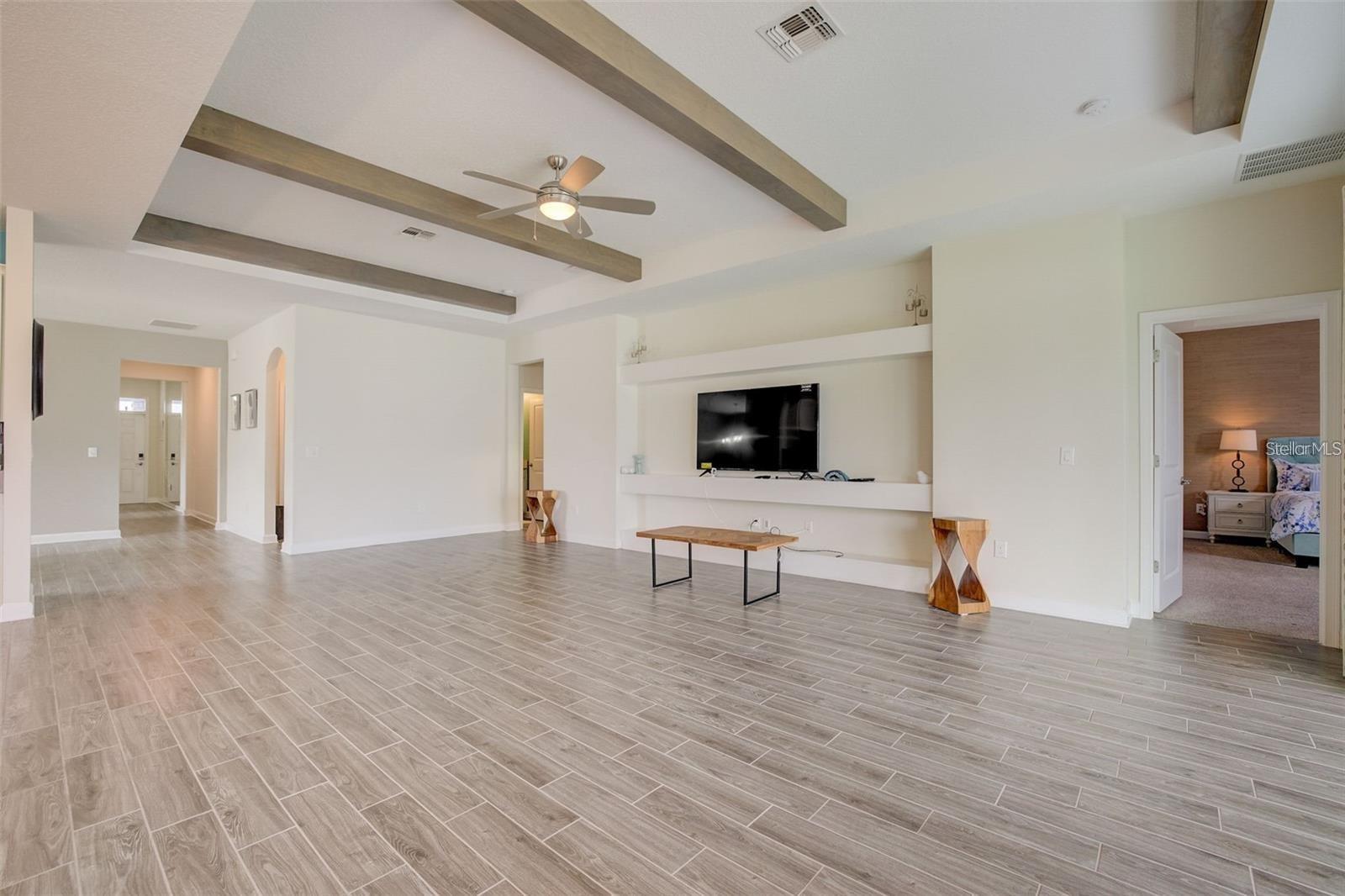 STOREY LAKE - Residential Lease