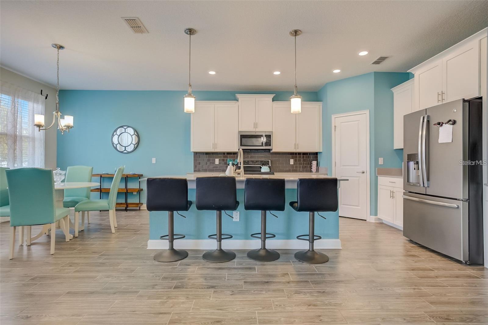 STOREY LAKE - Residential Lease