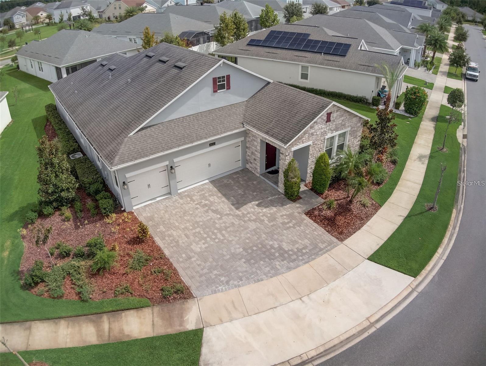 STOREY LAKE - Residential Lease