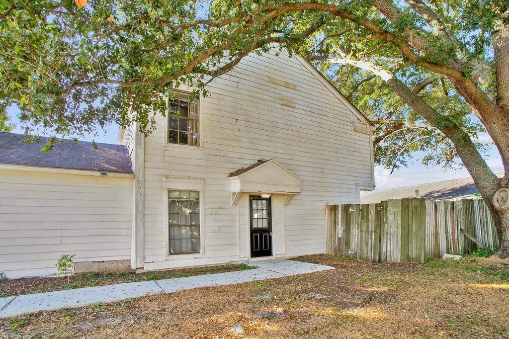 Photo of 1817 Crystal Grove Drive, Lakeland, FL 33801 (MLS # TB8451061)