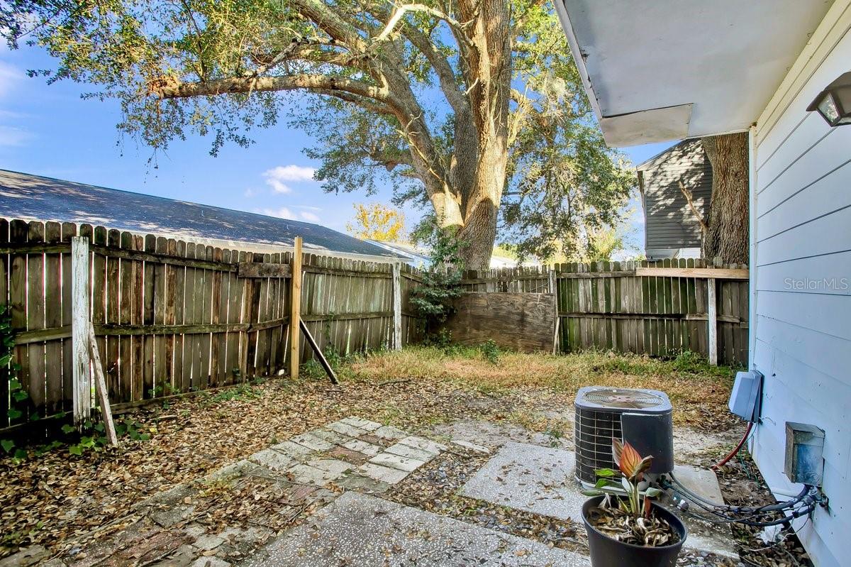 CRYSTAL GROVE - Residential