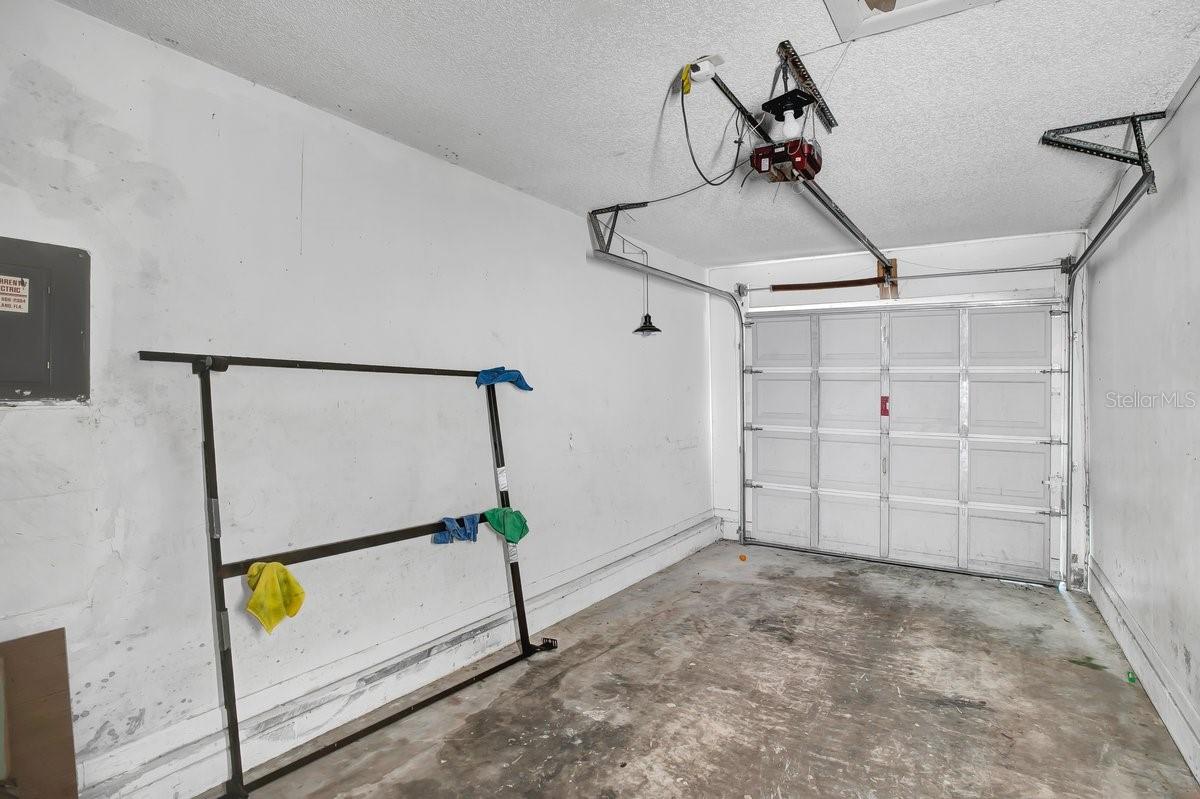 CRYSTAL GROVE - Residential