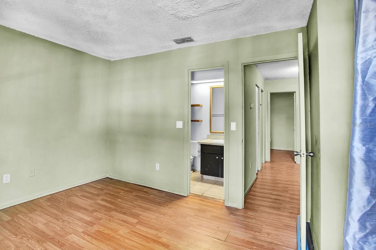 CRYSTAL GROVE - Residential