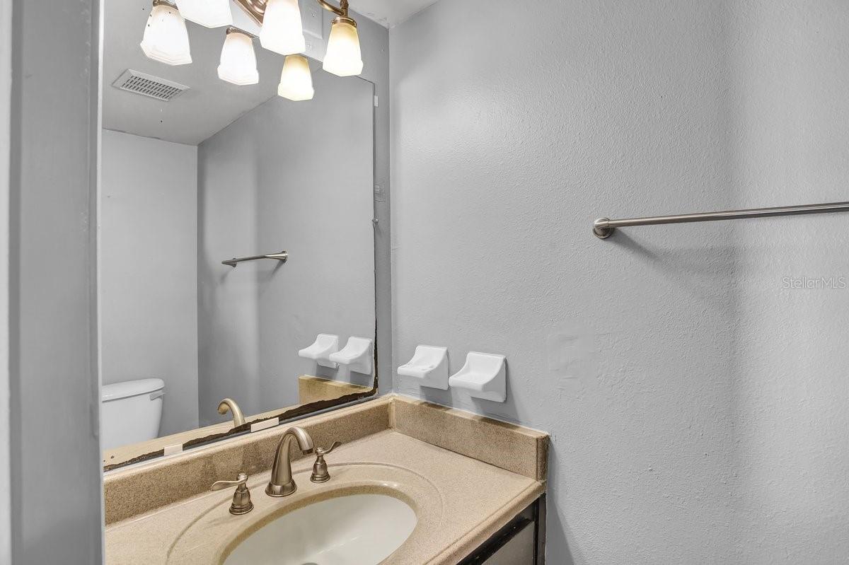 CRYSTAL GROVE - Residential