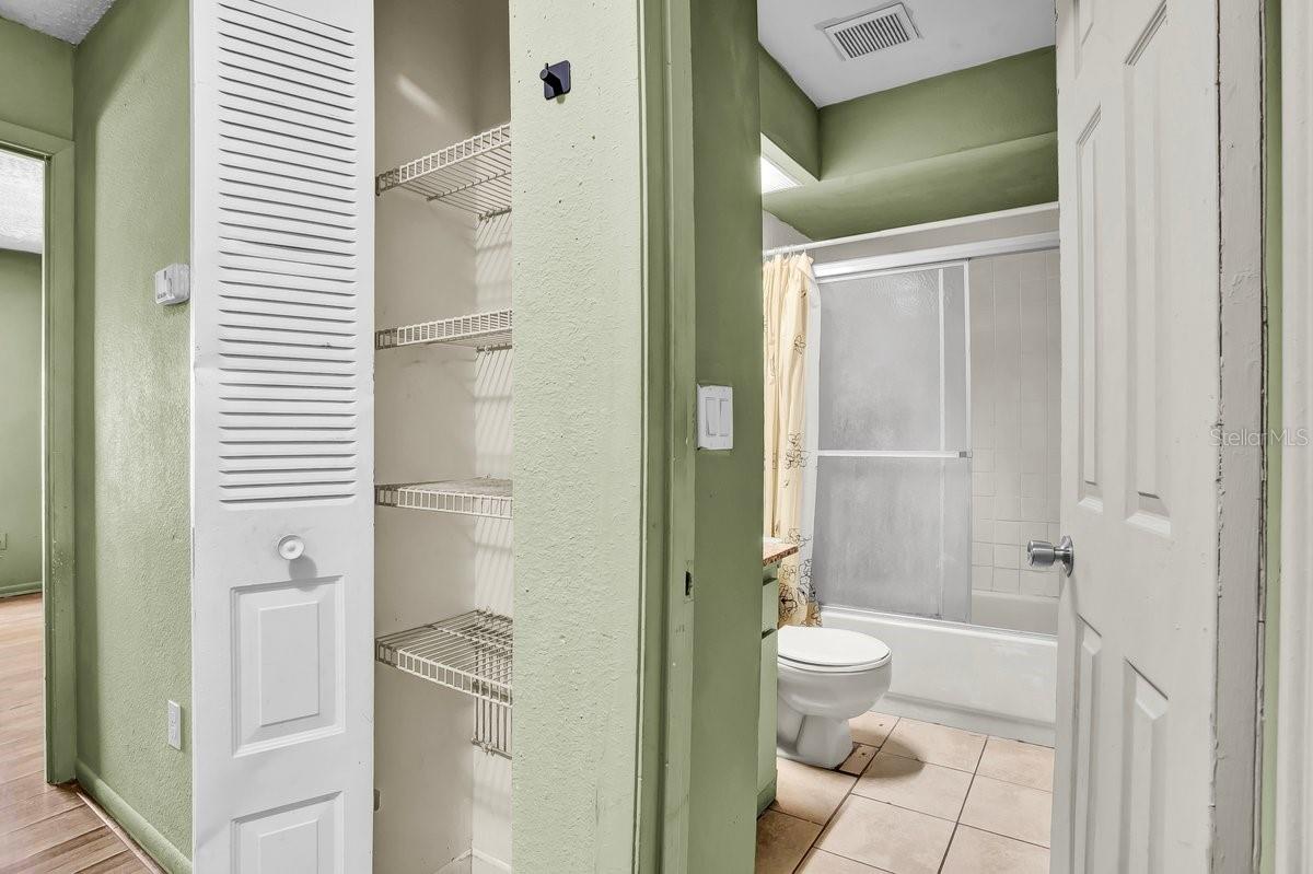 CRYSTAL GROVE - Residential