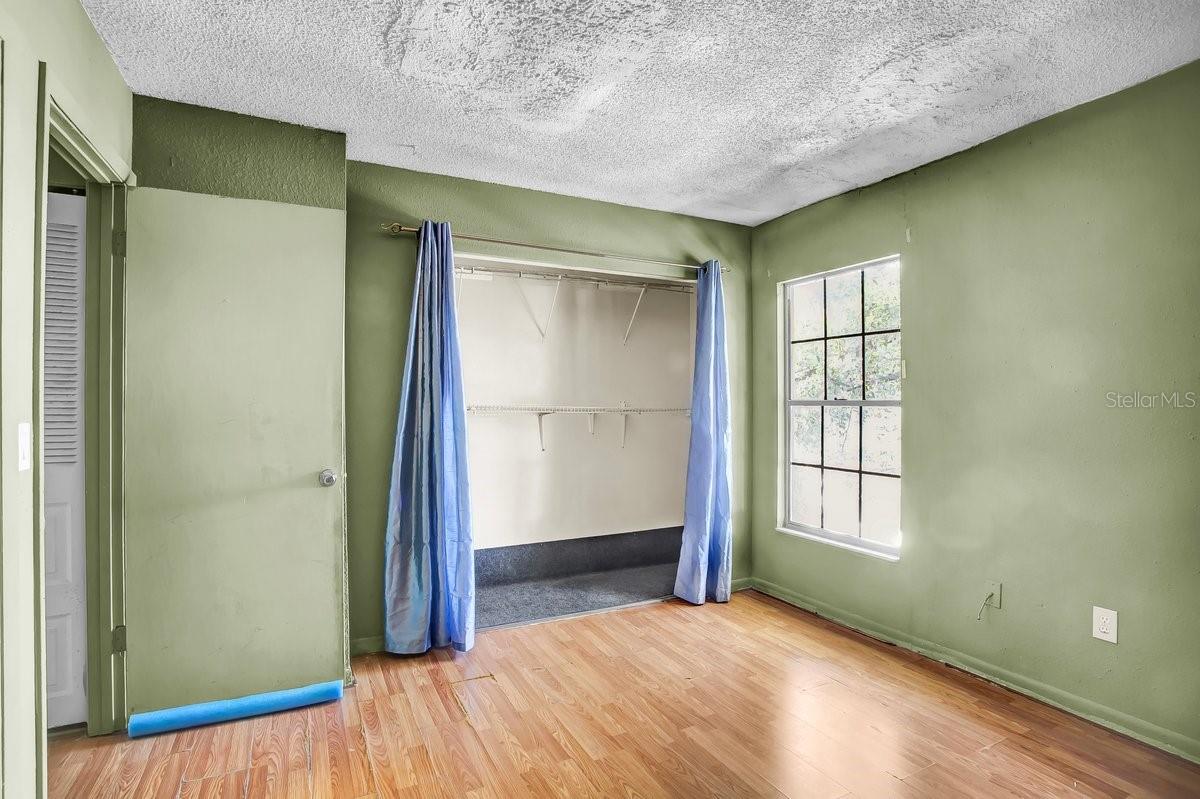 CRYSTAL GROVE - Residential