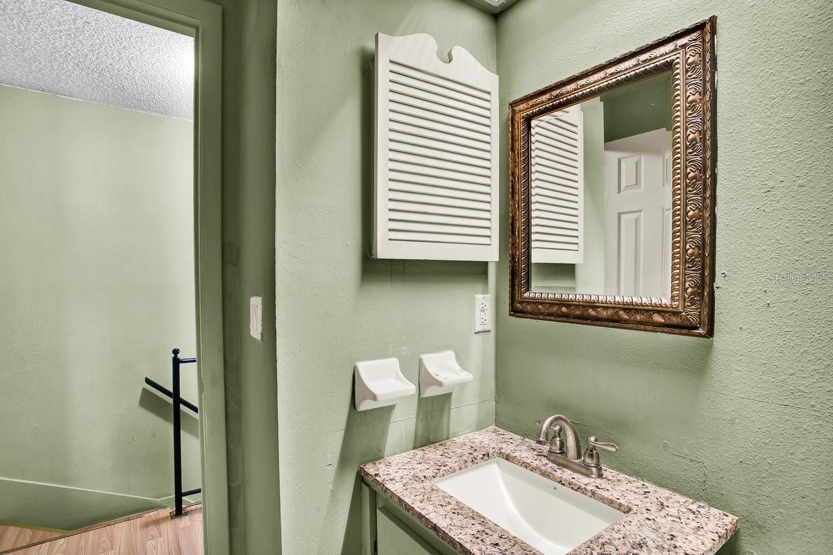 CRYSTAL GROVE - Residential