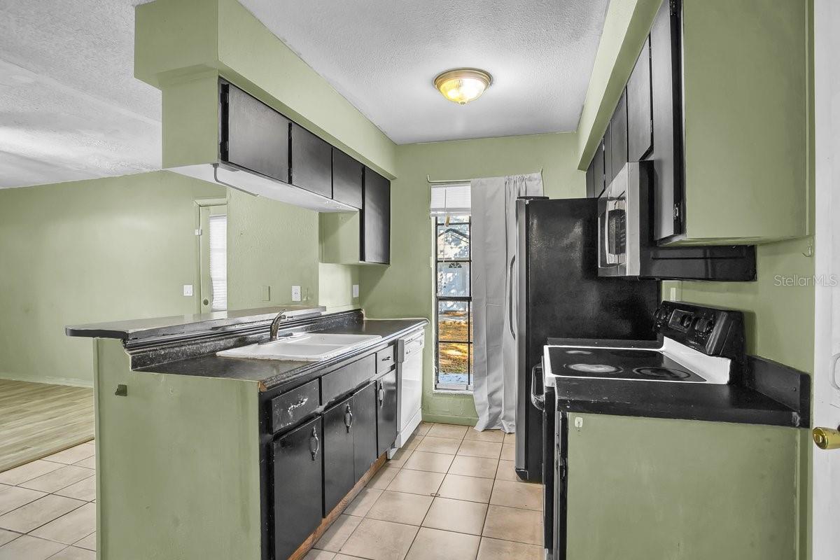 CRYSTAL GROVE - Residential