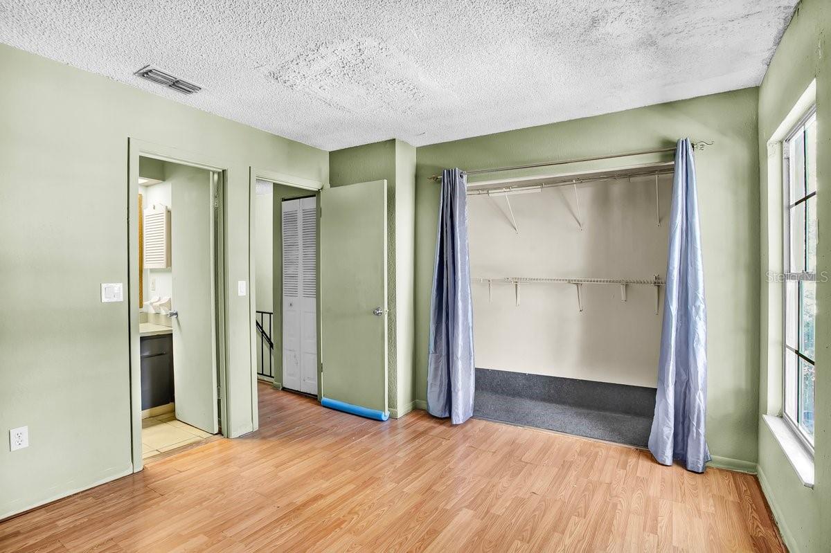 CRYSTAL GROVE - Residential