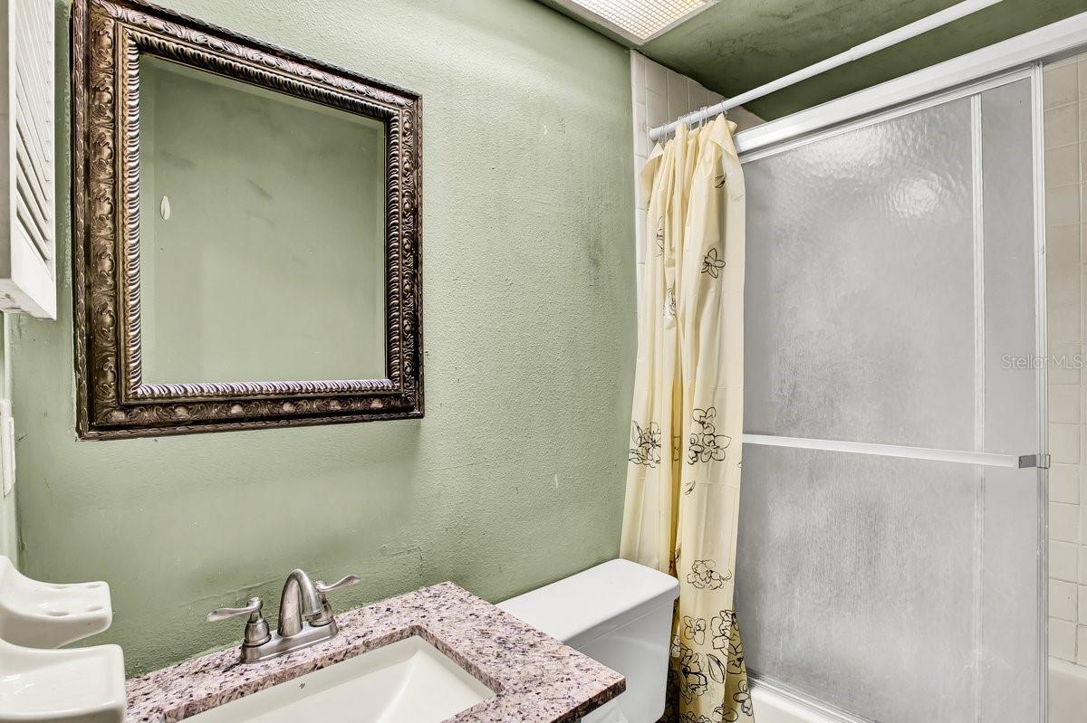 CRYSTAL GROVE - Residential