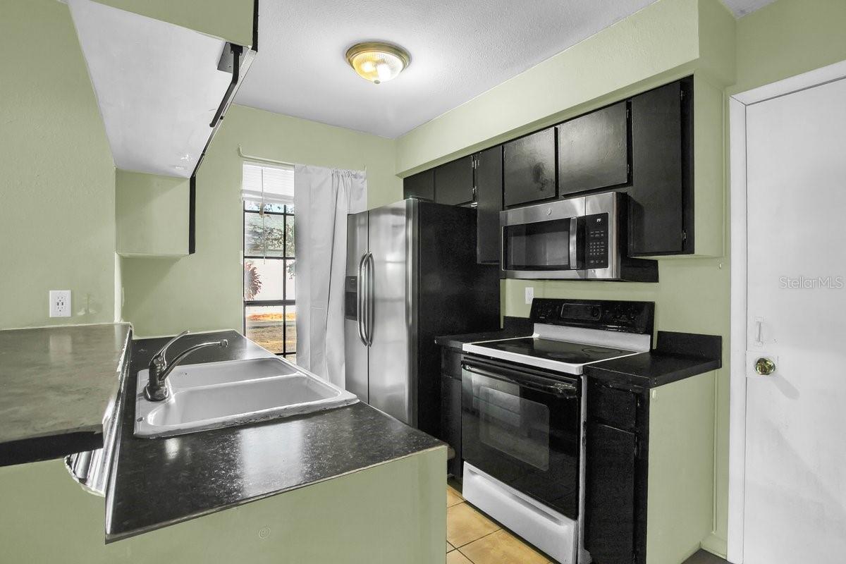 CRYSTAL GROVE - Residential