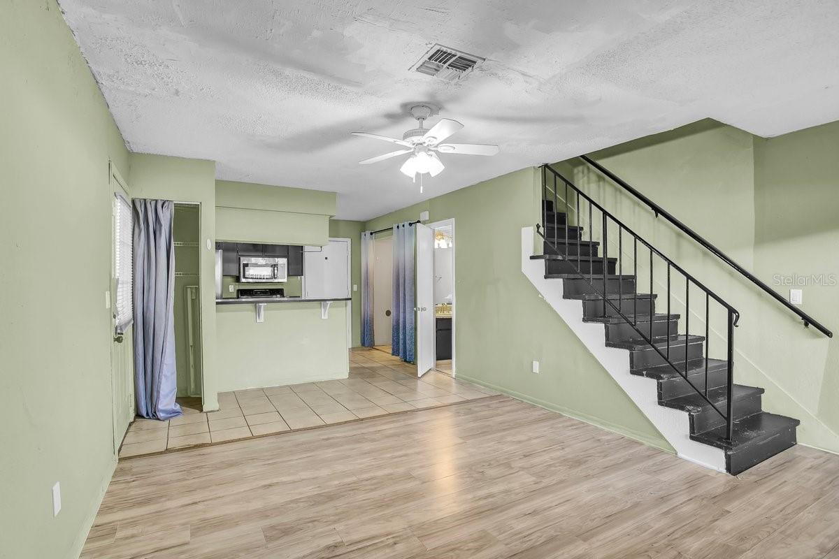 CRYSTAL GROVE - Residential