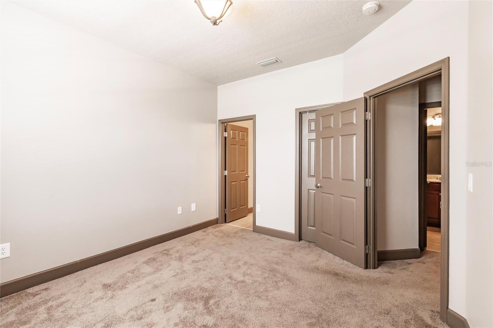 STONEHAVEN PH 4, 5, 6, 7 & 25 - Residential Lease