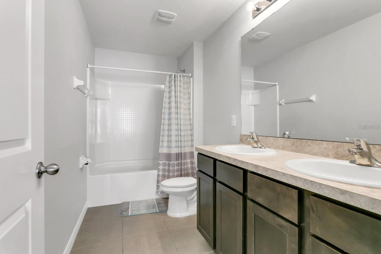 WALDEN WOODS SINGLE FAMILY - Residential Lease