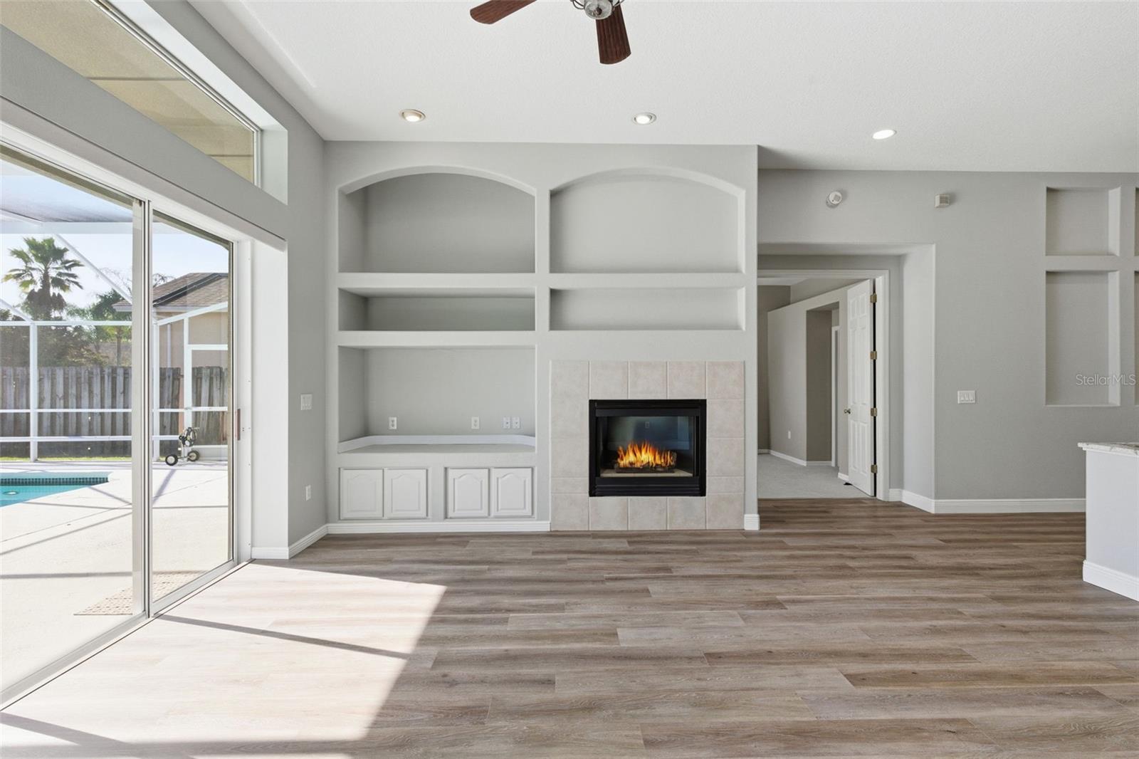 VILLAROSA J - Residential